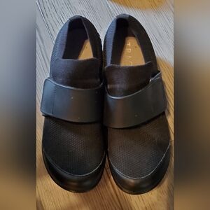 Algeria TRAQ shoes 40